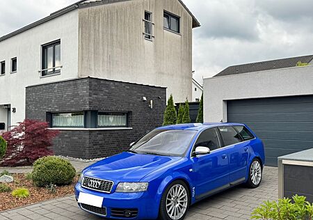 Audi S4 4.2 quattro Avant Blau Edition Selten