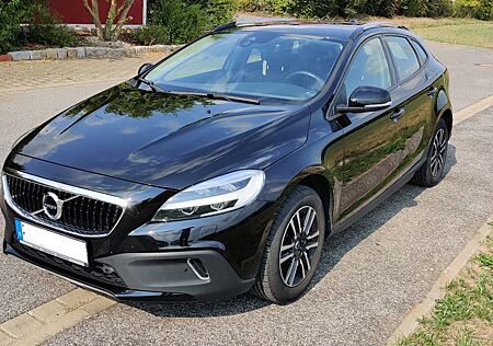 Volvo V90 Cross Country V40 Cross Country D2 Momentum