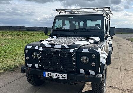 Land Rover Defender 110 Td5 Station Wagon S S