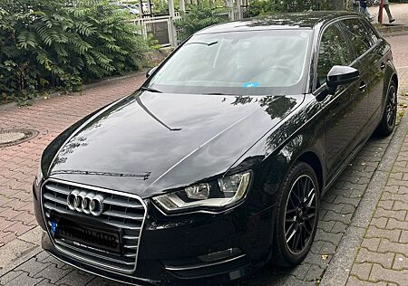 Audi A3 1.6 TDI S tronic Ambition Sportback Ambition