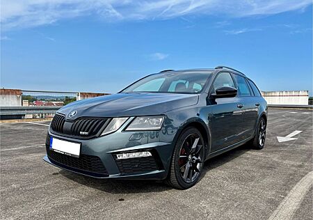 Skoda Octavia 2.0 TDI RS Combi NAVI/CANTON/KESSY/1HAND