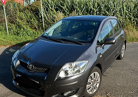Toyota Auris 1.6 VVT-i sol TÜV 06/27 AHK