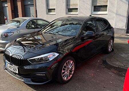 BMW 118i - M Sportlederlenkrad - Sportsitze -