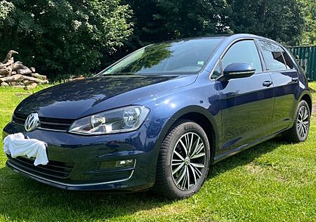 VW Golf Volkswagen 1.2 TSI ALLSTAR Standheizung AHK Navi