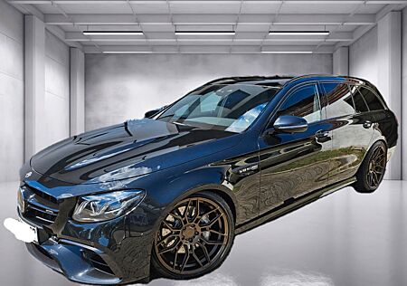 Mercedes-Benz E 63 AMG AMG E63 T *Pano*Massage*Standhzg*Matrix*360°