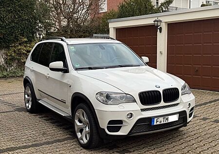 BMW X5 xDrive30d - Sportpaket AHK Klima 360Cam Sitzh