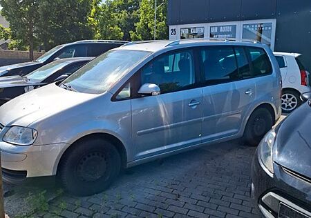 VW Touran Volkswagen 2.0 FSI Automatik Highline Highline