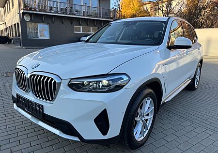 BMW X3 xDrive 30 e x-Drive Sportsitze LED kamera