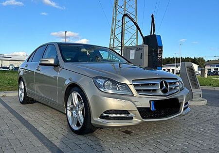 Mercedes-Benz C 350 gebraucht kaufen Mercedes-Benz C 350 4MATIC BlueEFF. ELEGANCE Autom. ELEGANCE