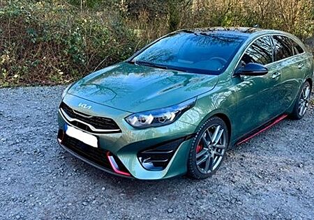 Kia Pro_ceed ProCeed 1.6 T-GDI DCT GT Pano AHK 8-fach