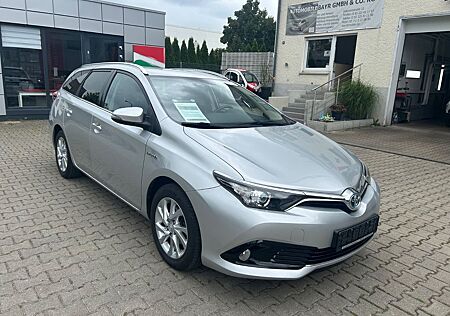 Toyota Auris Touring Sports Hybrid Design Edition