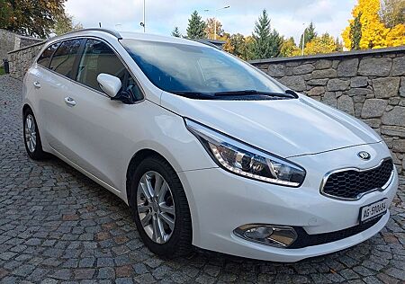 Kia Cee'd Sportswagon 1.6 GDI Platinum Edition S...