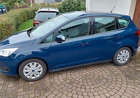 Ford C-Max mit Winterpaket