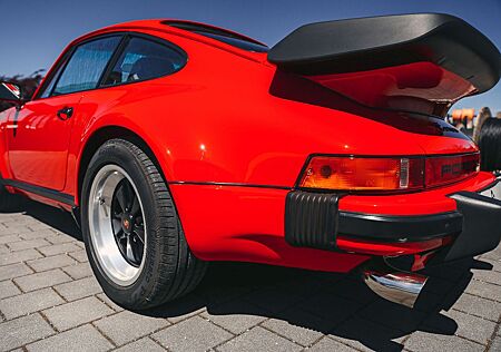 Porsche 911 Urmodell 911 WTL Coupe 930 Top Zustand SHD Klima