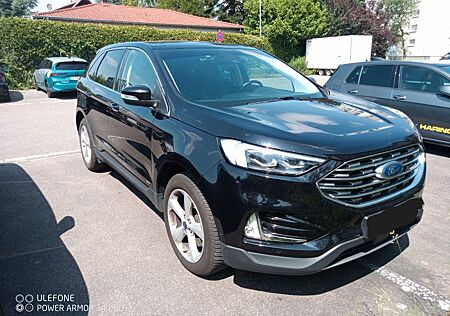 Ford Edge 4x4 TITANIUM/Panorama/NEU Motor,Getriebe!