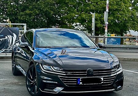 VW Arteon Volkswagen 2.0 TDI R-Line - Sehr guter Zustand