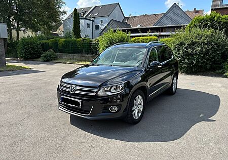 VW Tiguan Volkswagen RENTNER FZG 2.0 TSI SPORT & STYLE 4MOTION