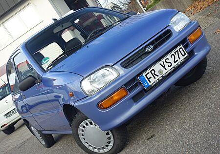 Daihatsu Cuore Automatic , perfekter Zustand , wenig km