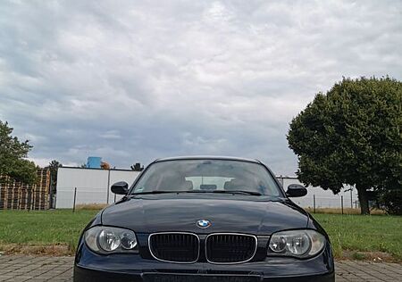 BMW 118i 1er E87 Sehr gepflegt*unfallfrei*Neu Tü