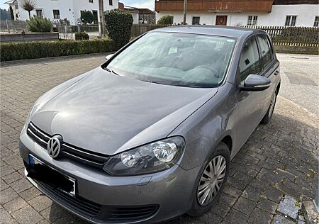VW Golf Volkswagen 1.2 TSI 63 kW Trendline Trendline