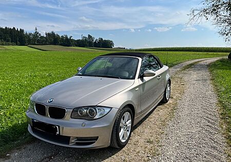 BMW 120i Cabrio -