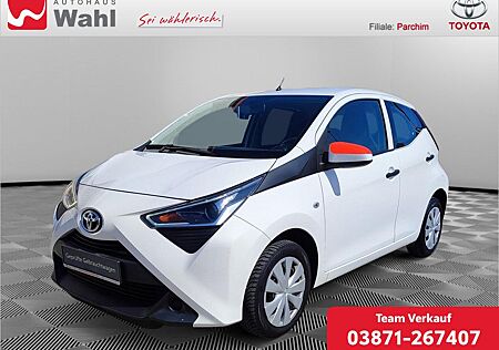 Toyota Aygo (X) AYGO 1.0 x-business