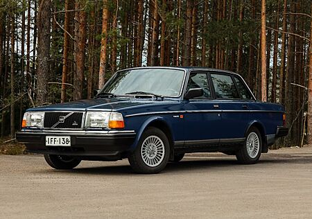 Volvo 240 GL