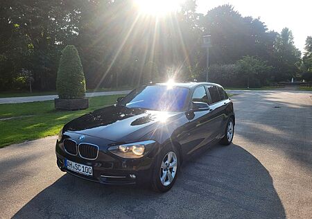 BMW 116d EfficientDynamics Edit. Sport Line Spor...