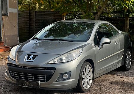 Peugeot 207 CC Cabrio-Coupe Platinum/Klimaaut./1.Hand