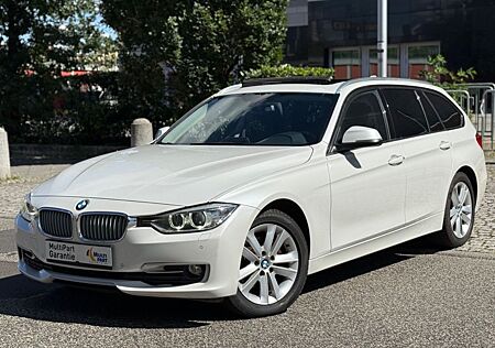 BMW 320 d XDrive Touring//*PANORAMA*//*PDC*//