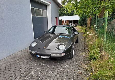 Porsche 928 S4 32V