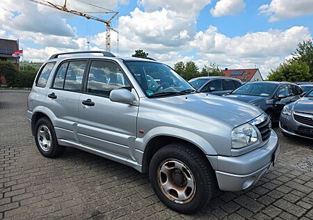 Suzuki Grand Vitara 2.0 4x4 Tüv Anhkpl Nur104000km !
