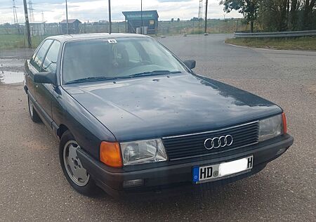 Audi 100