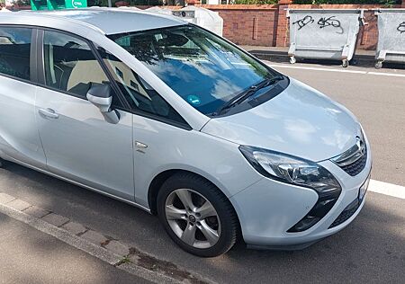 Opel Zafira Tourer 1.6 CDTI, TOP- Zustand, TÜV NEU