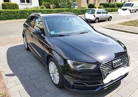 Audi A3 1.4 TFSI e-tron S tronic Ambiente SB Ambiente