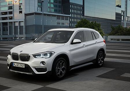 BMW X1 xDrive18d xLine LED PanoSD AHK HUD HiFi Navi