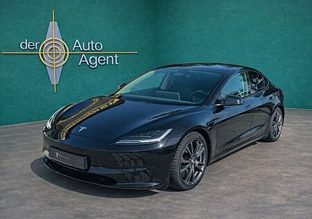 Tesla Model 3 Long Range AWD Highland/ab2,49%mtl.289€