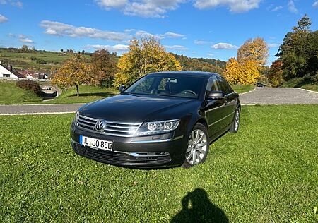 VW Phaeton Volkswagen 3.0 V6 TDI 4MOTION Tiptronic 5-Sitzer -
