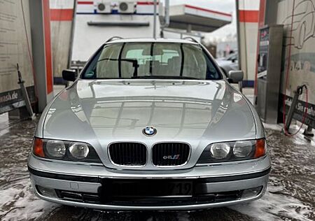 BMW 520i Touring