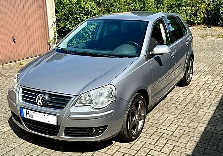 VW Polo Volkswagen 1.6 Sport Leder Klima PDC Sondermodell