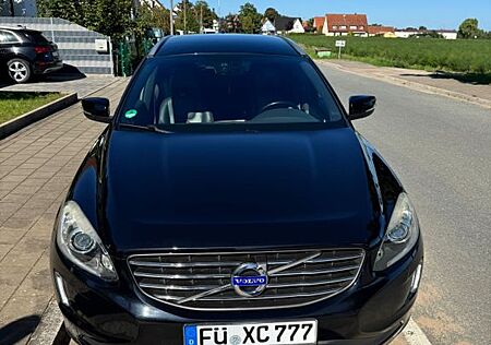 Volvo XC 60 XC60 D5 AWD Summum Geartronic Summum