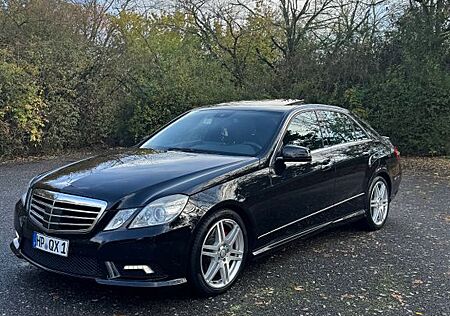 Mercedes-Benz E 500 4MATIC *Giorgio Armani Alcantara*4 SITZER