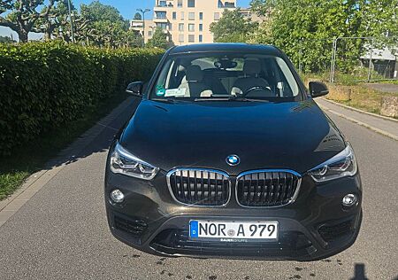 BMW X1 25d Aut M Sport L Pano LED Navi+ HUD SHZ PDC