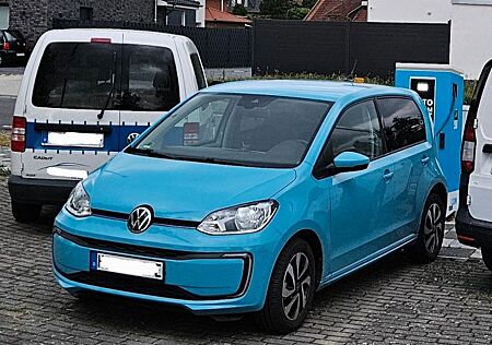 VW e-up! Volkswagen e-up! Max 5 J.Garantie Philips LED H4 8-f ber.