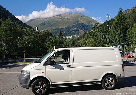 VW T5 Transporter Volkswagen T5 Camper Bulli