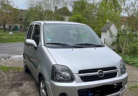 Opel Agila 1.2 -