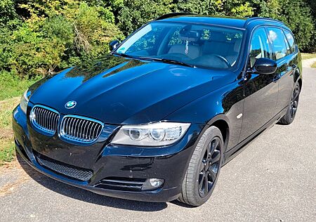 BMW 325i Touring -