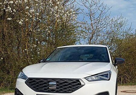 Seat Tarraco 1.4 e-HYBRID FR AHK PANO NAVI 20" 8FACH