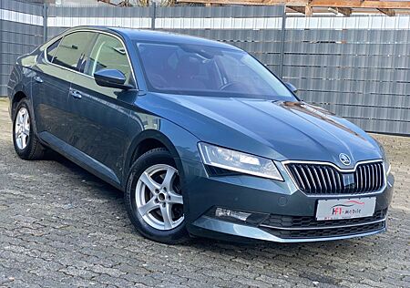 Skoda Superb Lim. Premium Edition 4x4 Leder 1.Hand