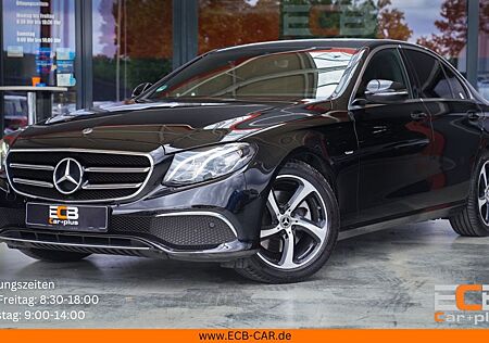 Mercedes-Benz E 300 d Lim. *Temp./SHZ/Schiebedach/Navi*